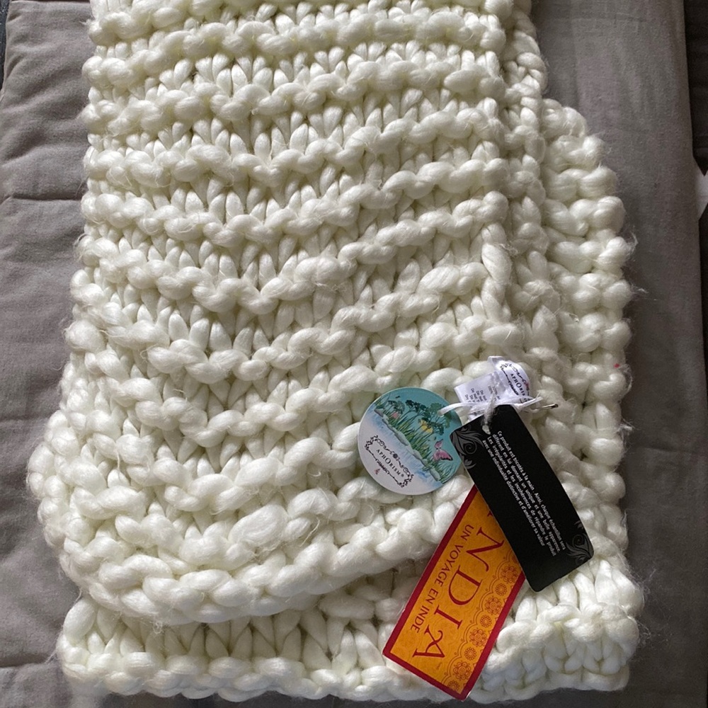 Aphorism Chunky Scarf